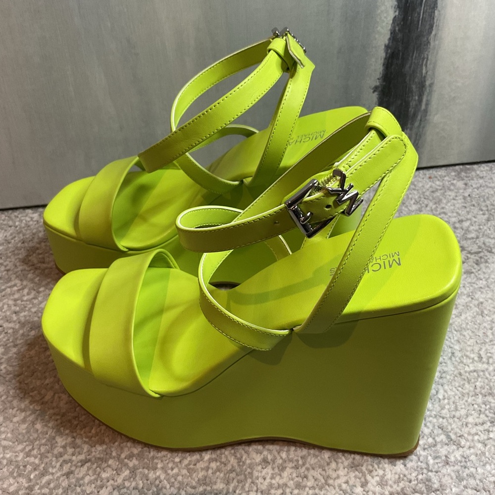 Michael Kors Paola Leather Wedge Sandals in Bright Limeade - 8M (NIB) - Picture 7 of 16